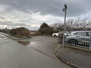 Photo 27- click for photo gallery